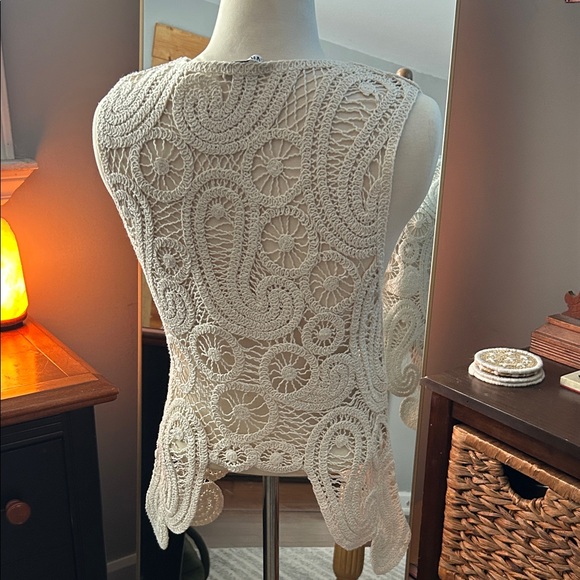 Zara Crochet Lace Sleeveless Top | Cream | Size Small - Picture 4 of 8